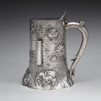 A Finnish/Russian 20 th century parcel-gilt tankard, marked MAA, Wiborg 1930.