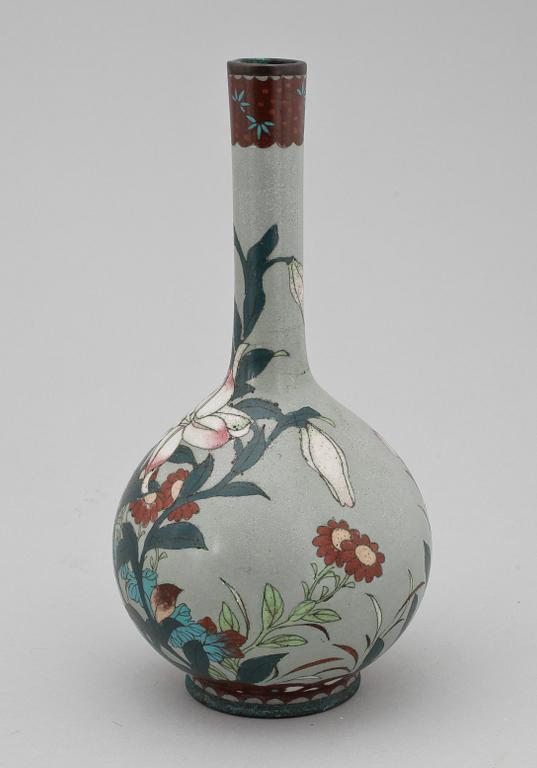 VAS, cloisonne, keramik, Kina, sekelskiftet 1900.