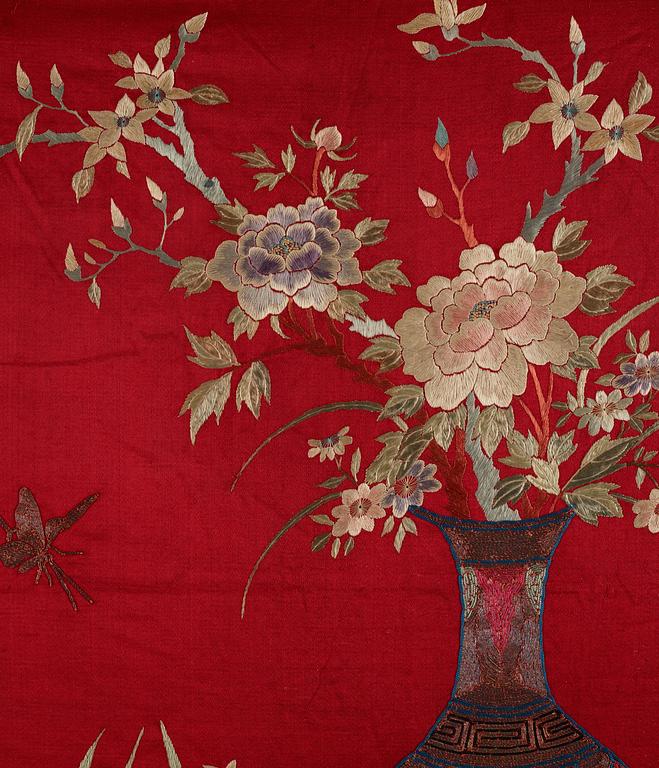 A silk embroidery, Qing dynasty.