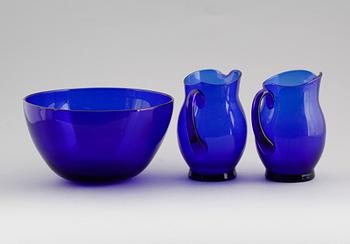 SKÅL OCH 2 KANNOR, glas, 1800-talets andra hälft.