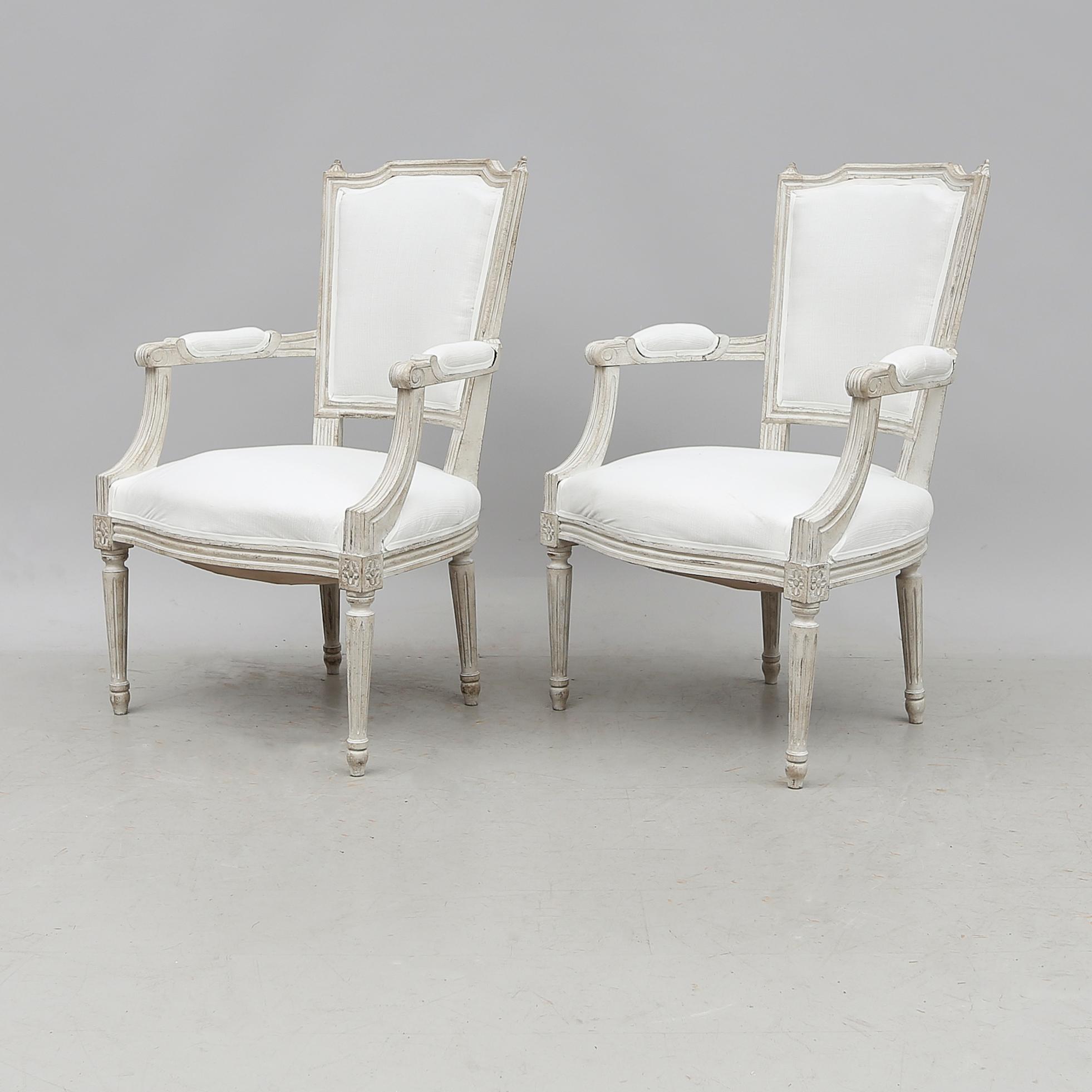 KARMSTOLAR, 1 par, gustaviansk stil, 1900-talets första hälft.