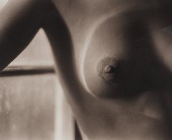 1071. Edward Weston, "Nude", 1920.