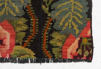 Carpet, Bessarabian kelim, so-called rose kilim, 180 x 62 cm.