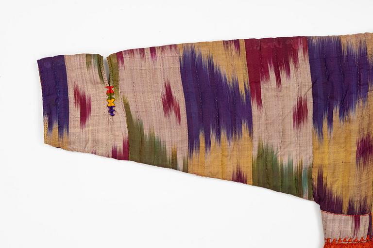 A woman’s Chapan, silk and cotton Ikat, Central Asia, 1880s.