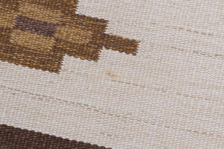 Erik Lundberg, a carpet, 'Skogsstjärnan', Vävaregården, Eringsboda, circa 300 x 202 cm.
