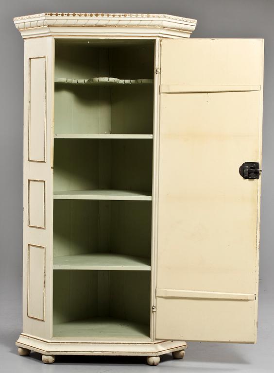 HÖRNSKÅP, 1700/1800-tal.