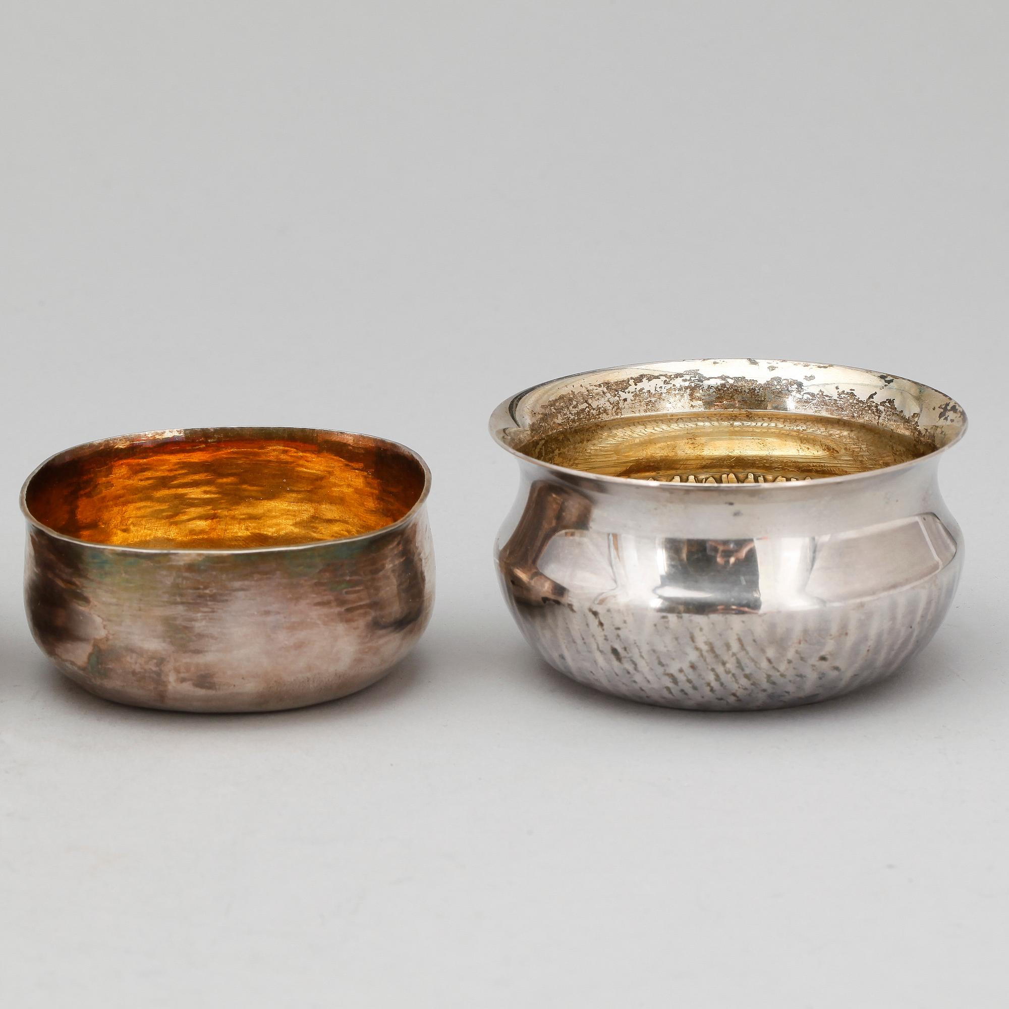 SKÅLAR, 4 stycken, silver, bland annat Rey Urban Stockholm 2002. Total vikt ca 655 gram.