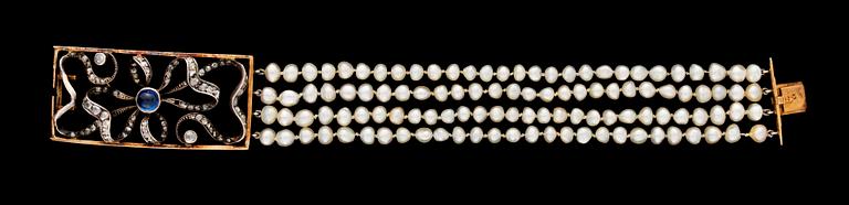 ARMBAND, FYRA RADER ORIENTPÄRLOR,