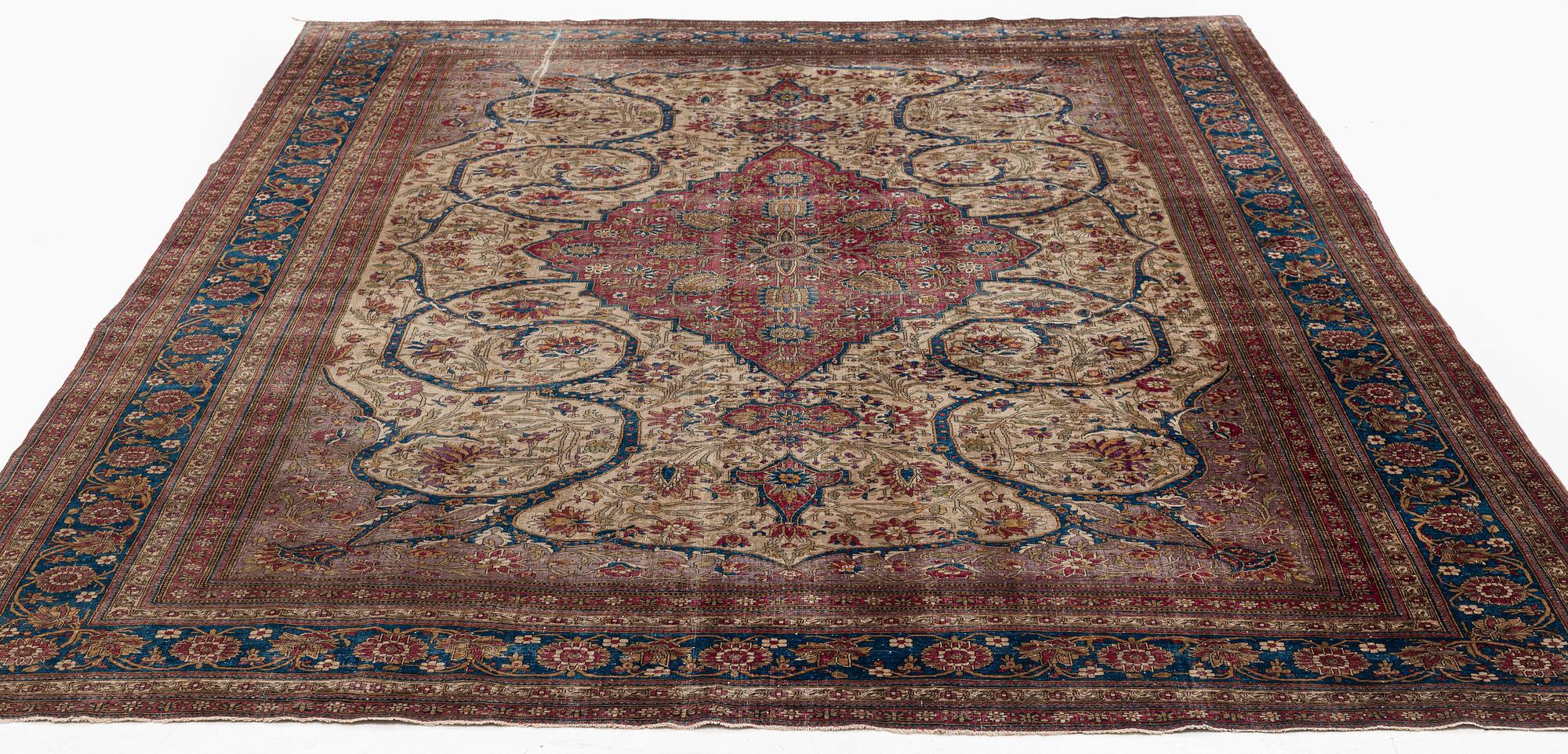 An antique silk Kashan 'Mohtasham', c. 297 x 216 cm.
