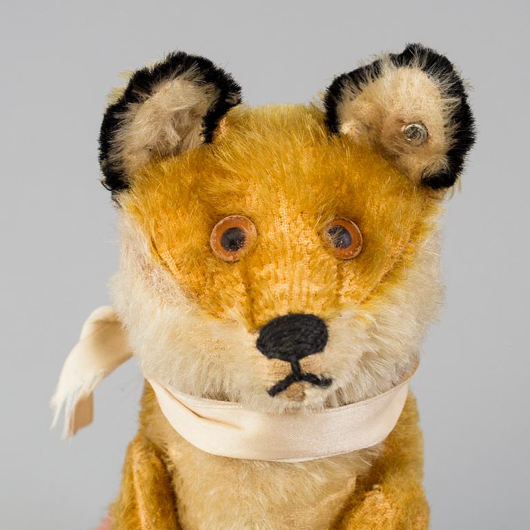 A Steiff fox Germany 1920s.