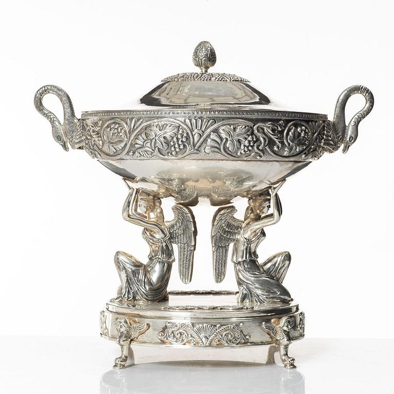 Large covered centerpiece bowl, silver, Empire style, 20th Century.