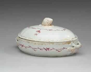 A famille rose tureen with cover, Qing dynasty, Qianlong (1736-95).