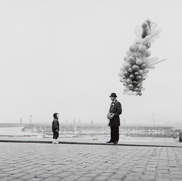 Ismo Hölttö, "Salutorget, Helsingfors 1964".