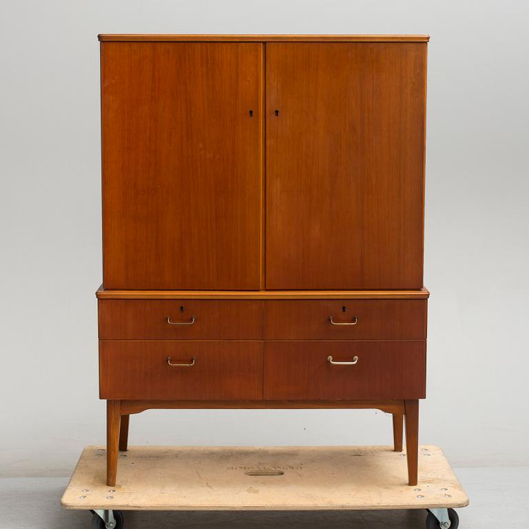 A 1950/60s mahogany veneered cabinet.