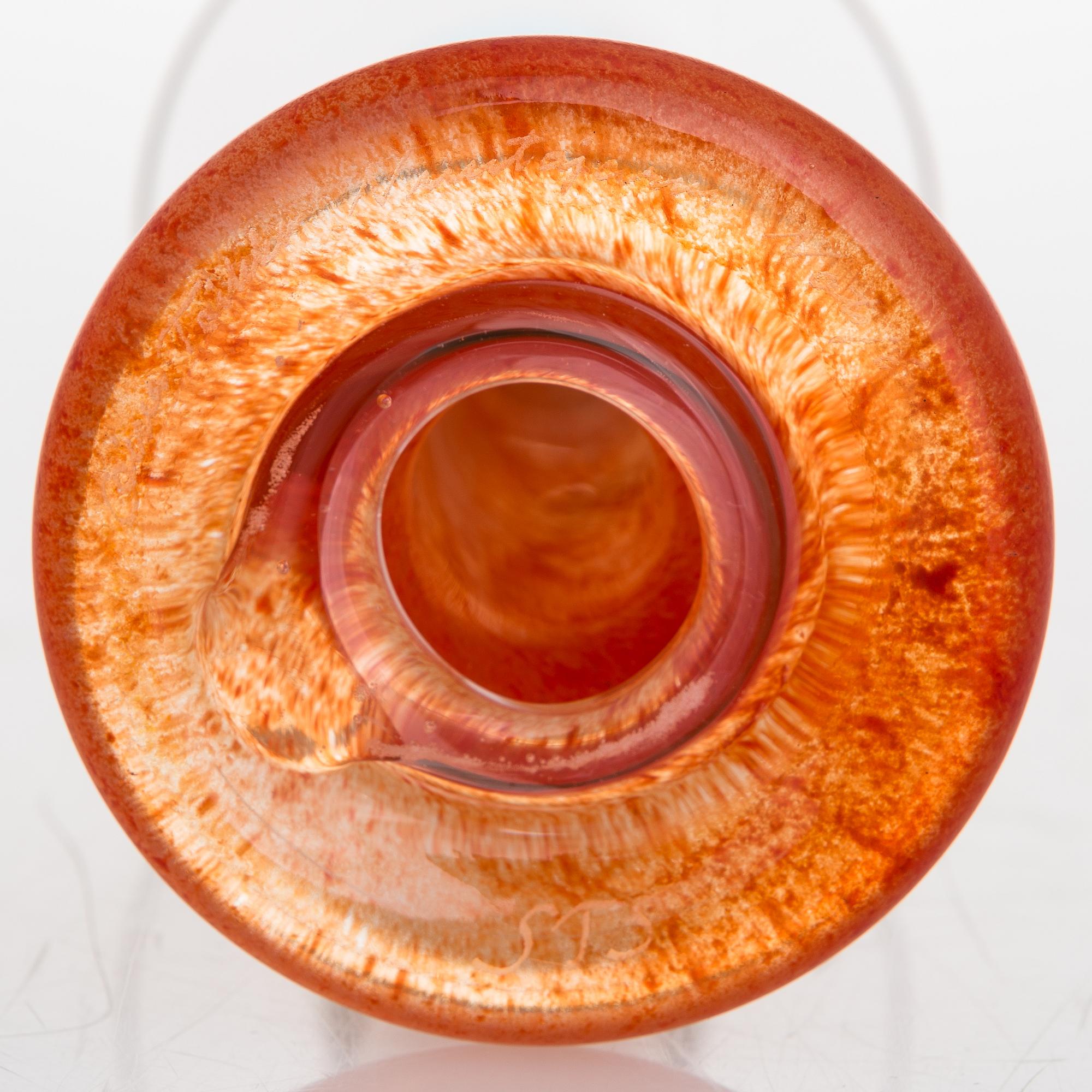 OIVA TOIKKA, a candlestick signed Oiva Toikka Nuutajärvi Notsjö.