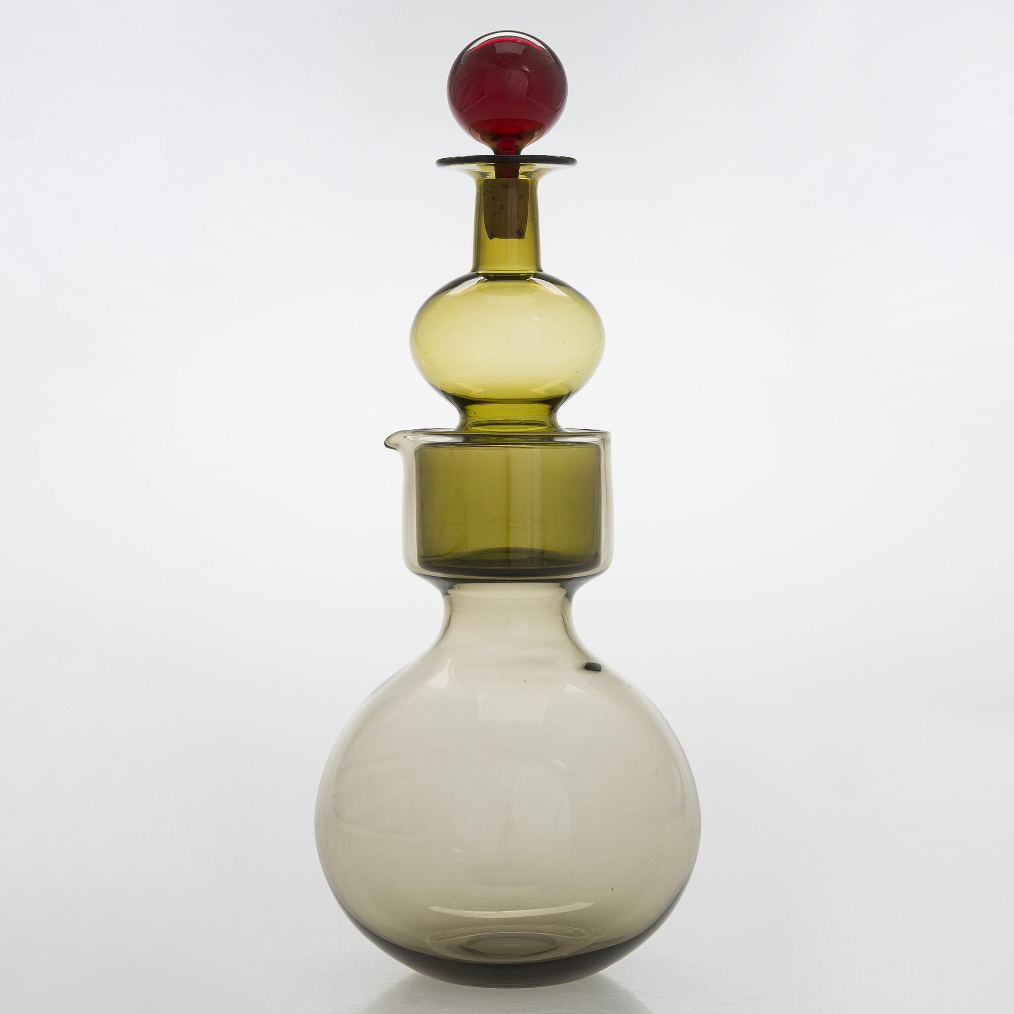 Kaj Franck, a decanter, KF 501  'The Bells of Kremlin', signed K. Franck, Nuutajärvi, Notsjö -59.