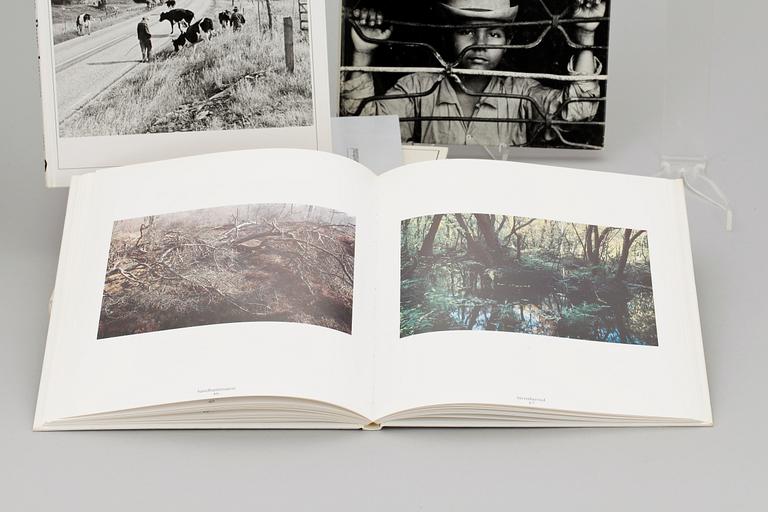 PARTI FOTOLITTERATUR, 7 st. Bl a Slutet på en resa av Staffan Ekegren och Mats Holmstrand. 1986.