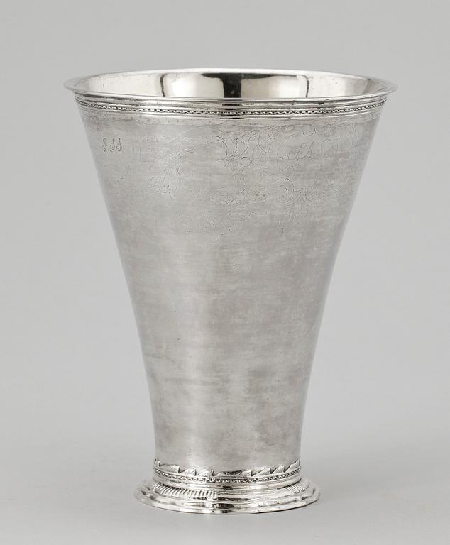 BÄGARE, silver, rokoko, Petter Söderbom, Örebro, 1771. Ca 380 gr.