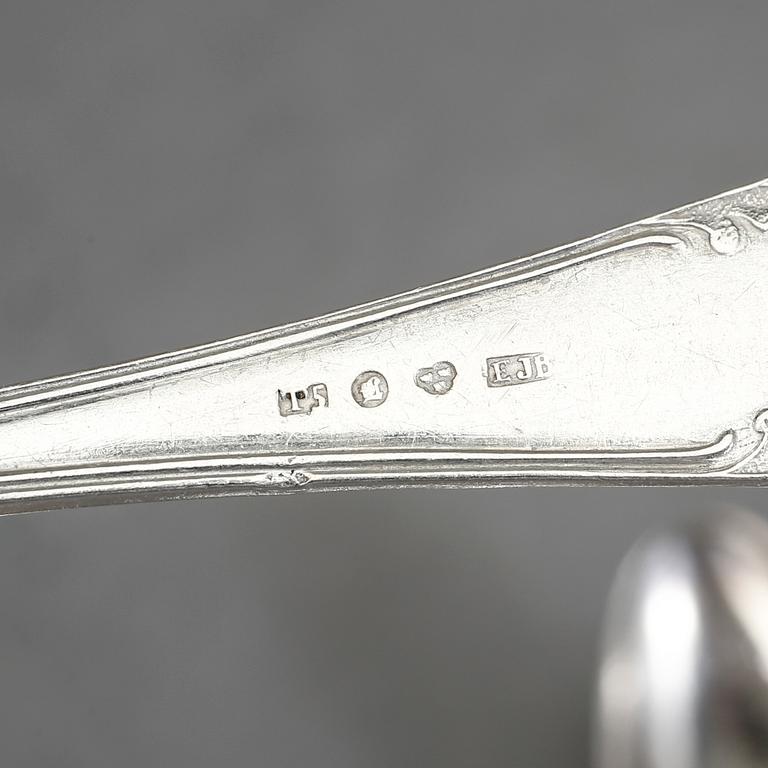 PARTI SILVER, 16 st, bland annat Lorenz Georg Weis (1791-1829), Norrköping. Mestadels 1800-tal. Vikt ca 344 g.