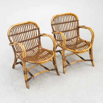 Fåtöljer, 4 st och bord, 1940/50-tal.