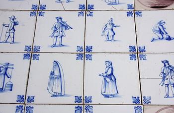 KAKELBORD, troligen rokoko och sent 1700-tal.