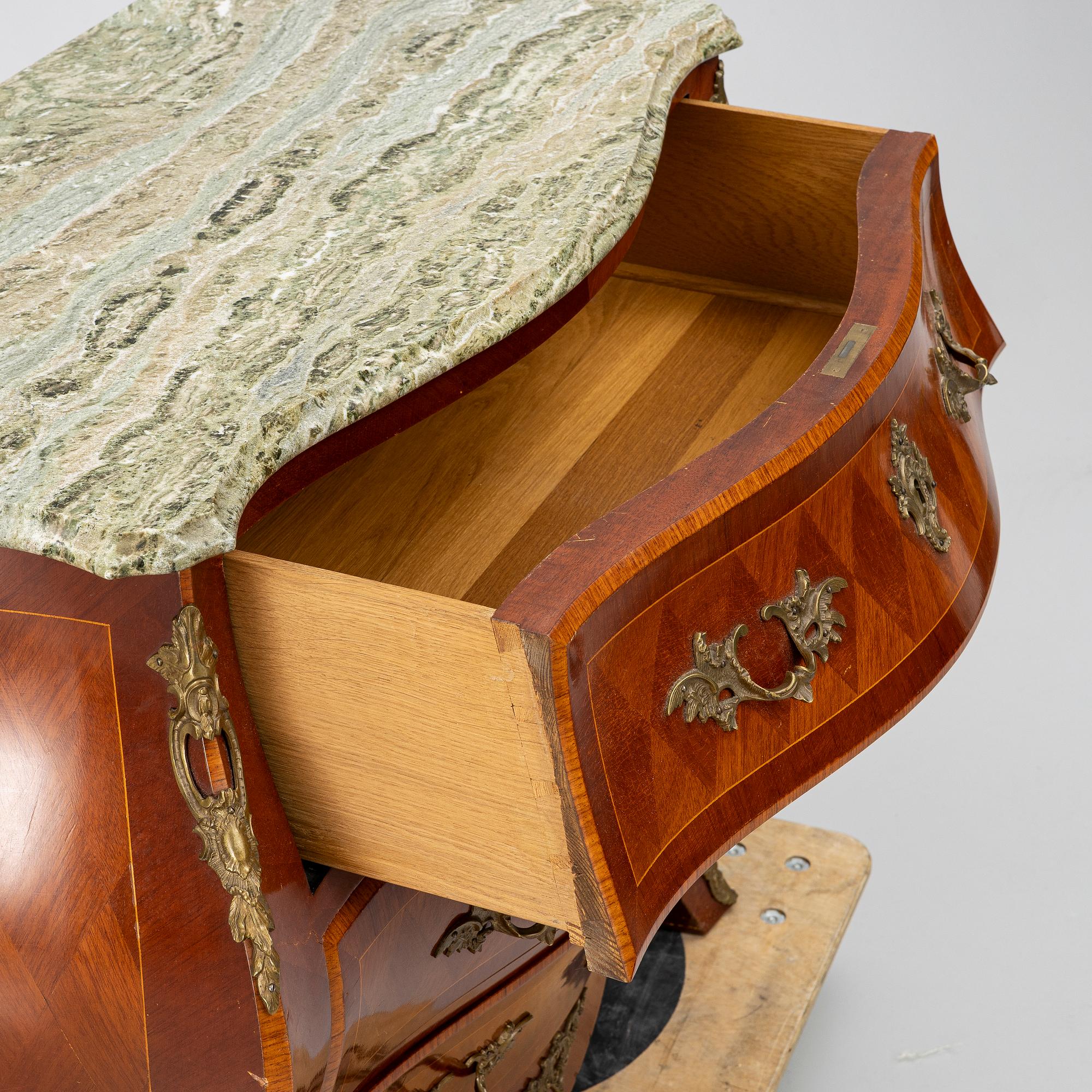 Byrå, rokokostil, 1900-talets mitt.