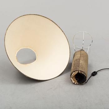 INGO MAURER, bordslampa, "Cork", 1900-talets andra hälft.