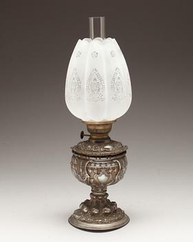 BORDSFOTOGENLAMPA, nyrokoko. 1800-talets slut.