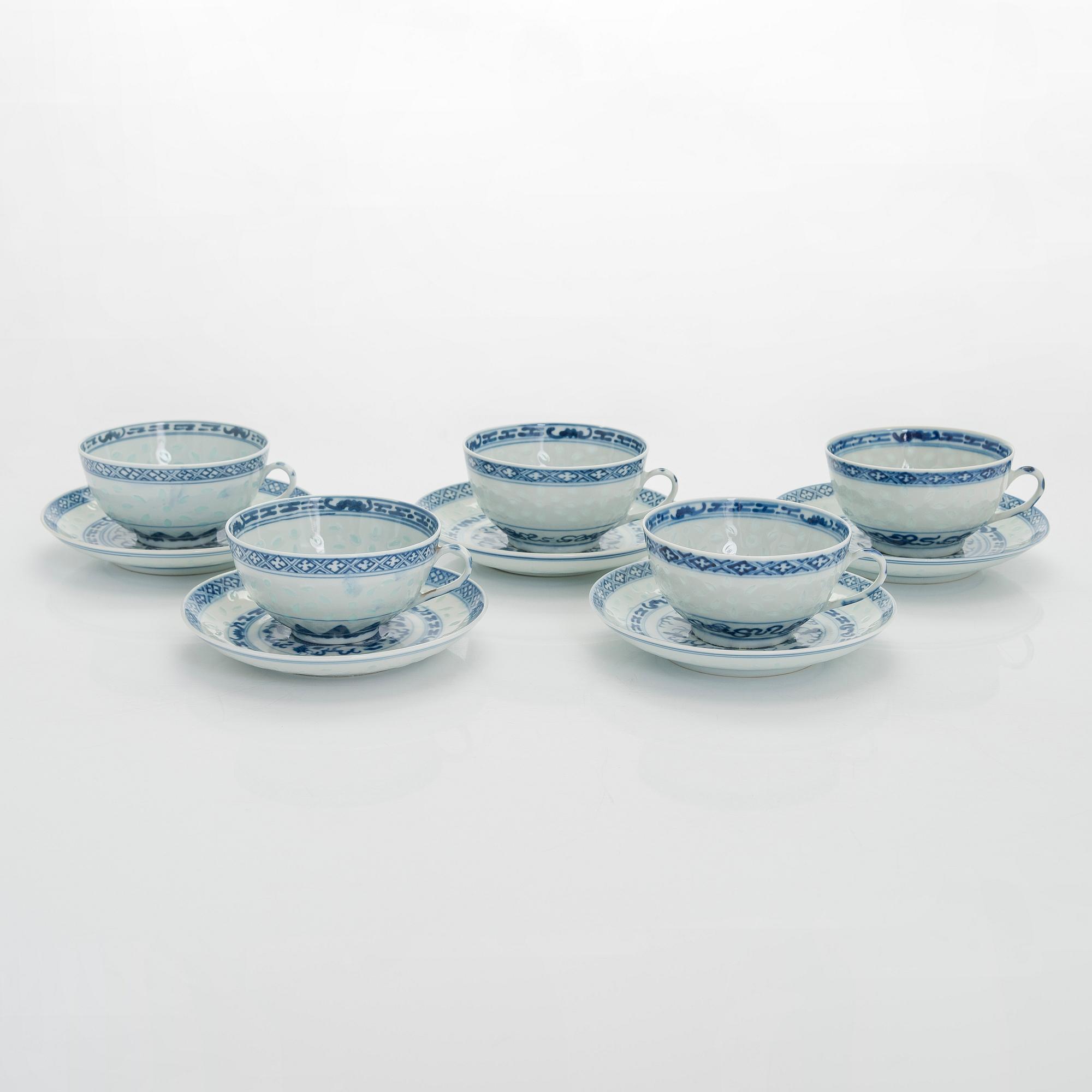 8 kuppia, 5 lautasta, posliini, Kiina, 1900-luvun alku.