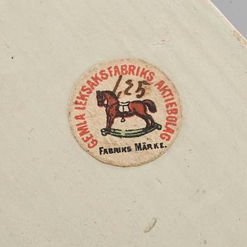 DOCKSKÅP med PARTI INREDNING, omkring 1900.