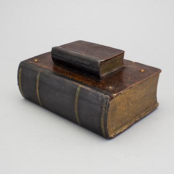 A box in the shape of two books 18th century.