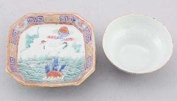 SKÅLAR, 2 st, porslin, Kina, 1800-/1900-tal.