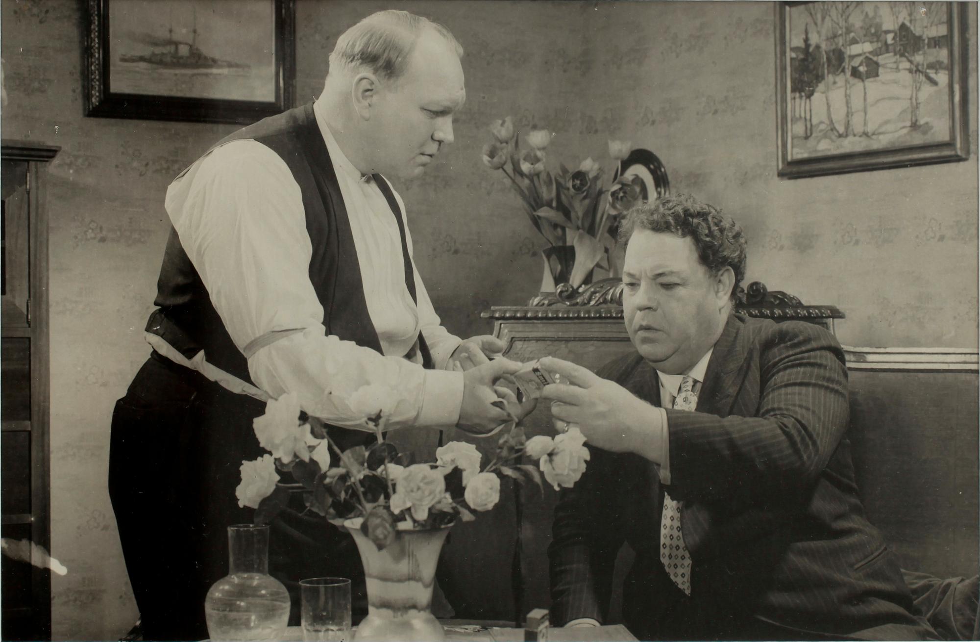 FOTOGRAFIER, 5 st, bl a Edvard Persson, 1900-talets första hälft.