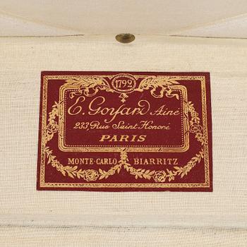 A Goyard vintage trunk from around 1900.