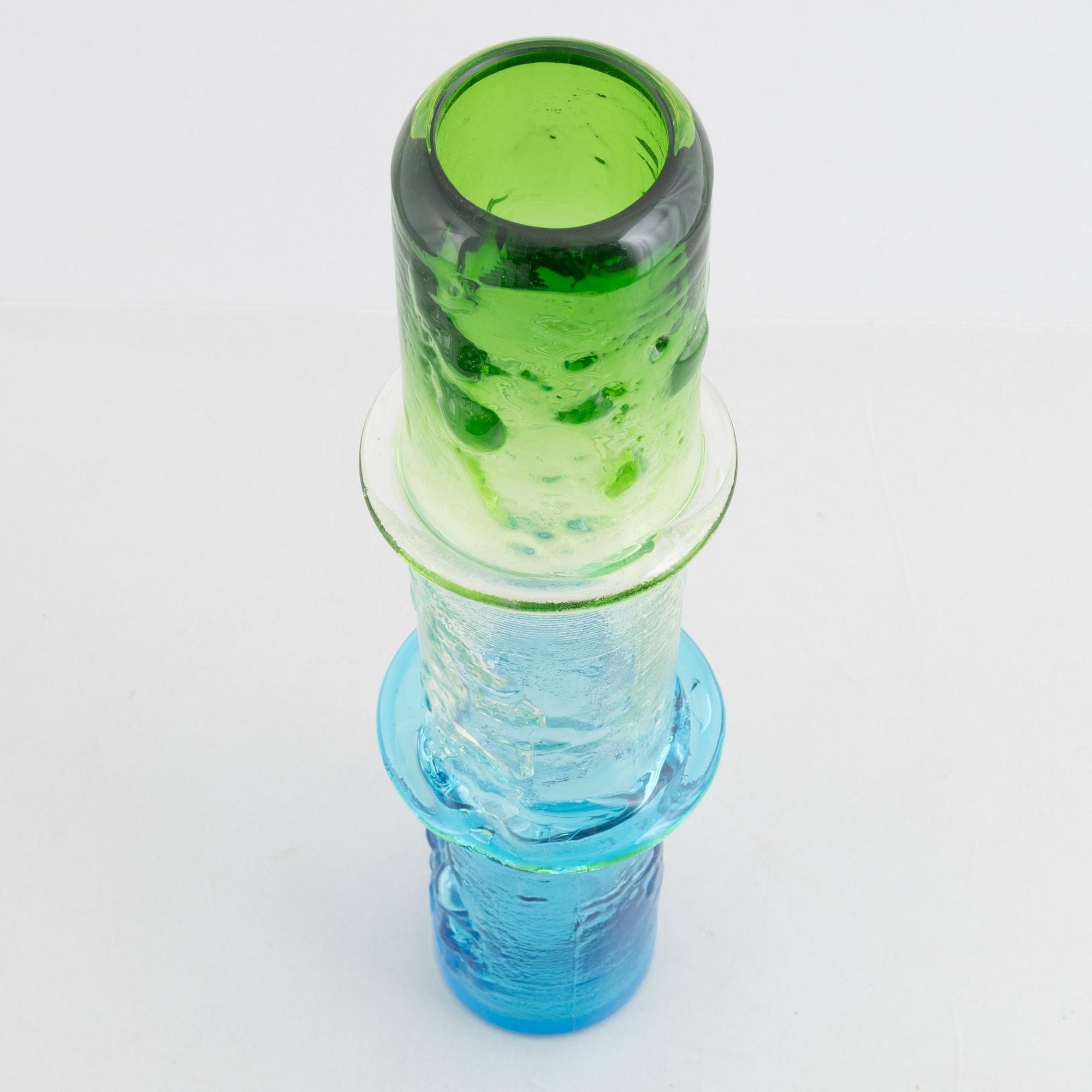 Oiva Toikka, vase, glass, "Bamboo", Nuutajärvi Notsjö, Finland.