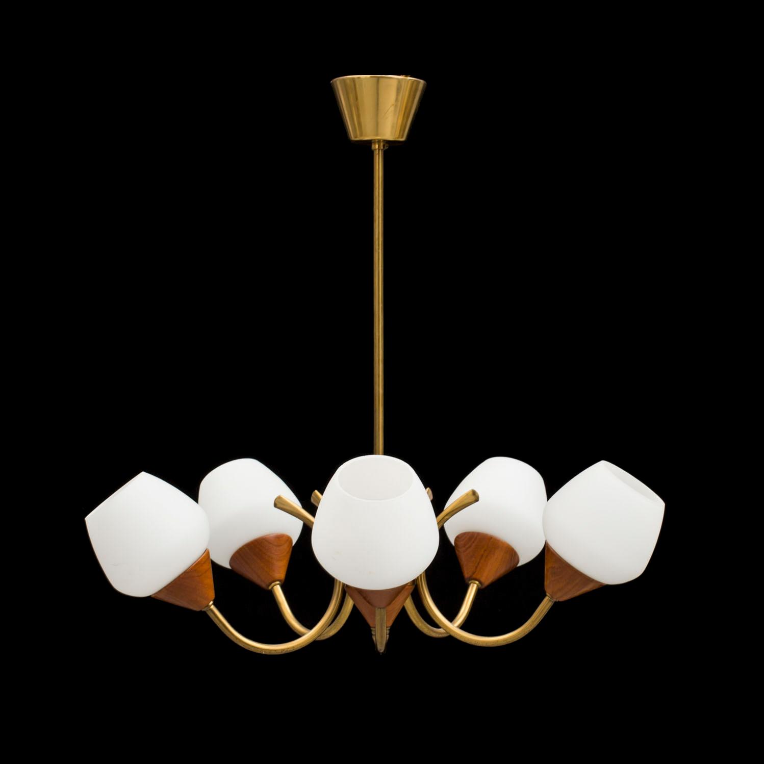 A 1950's ceiling light.