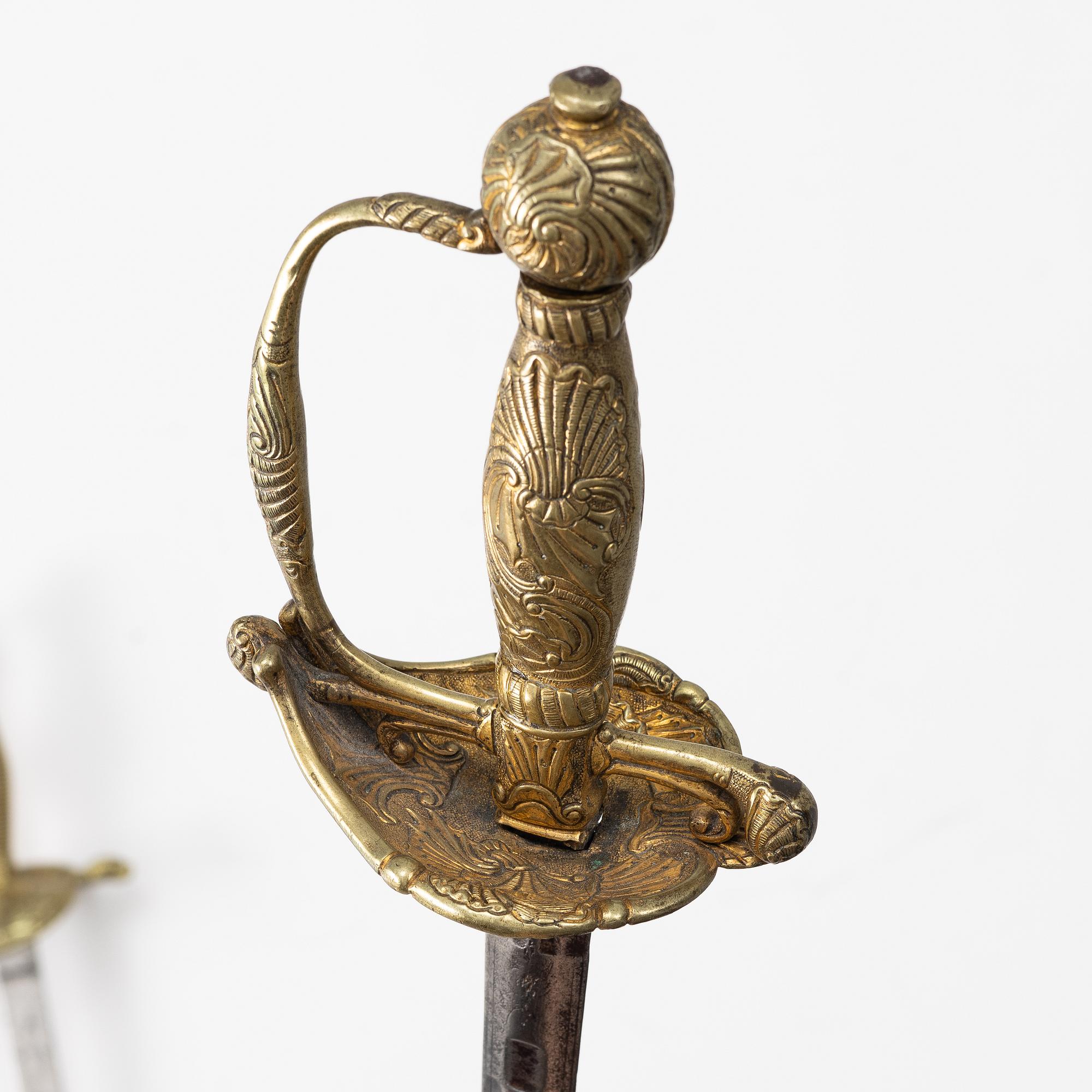 Värjor, 2 st. 17/1800-tal.