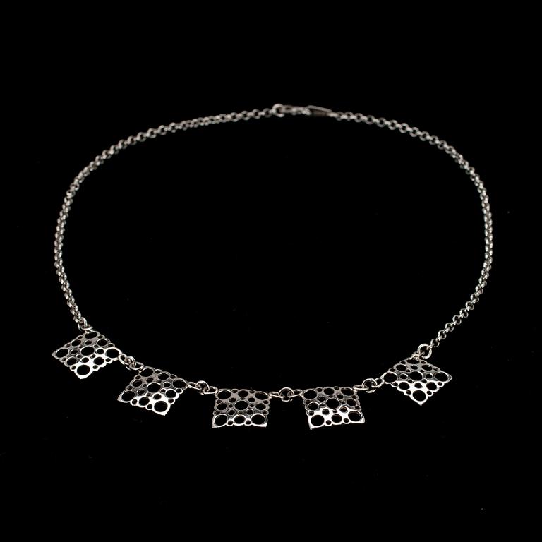 HALSBAND, sterling silver, Kultakeskus, design Liisa Vitali, 2000-tal.