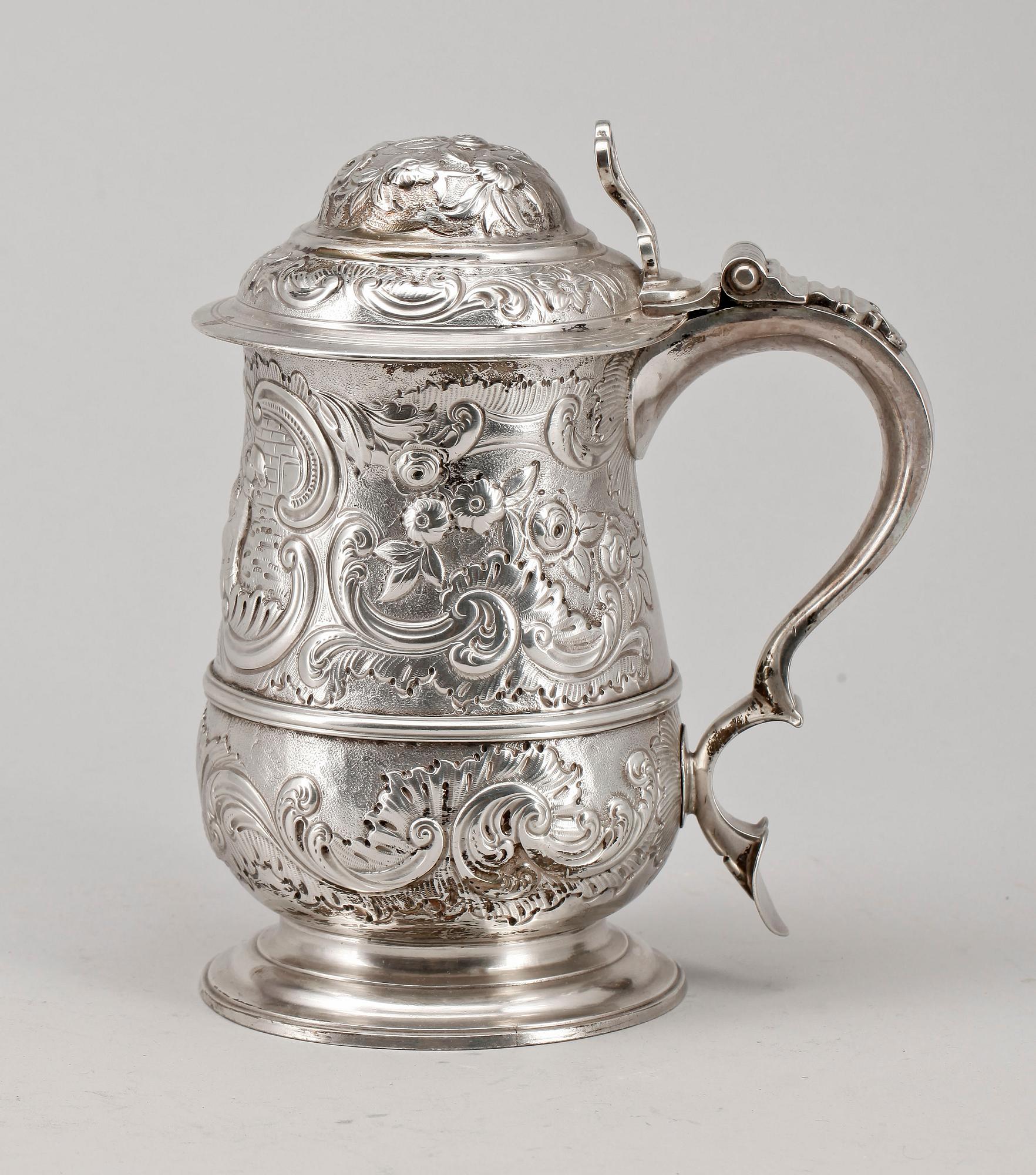 STOP, silver, London troligen 1763. Vikt ca 890 gram.