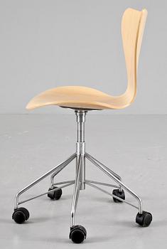 KONTORSSTOL, "Sjuan", Arne Jacobsen, Fritz Hansen.