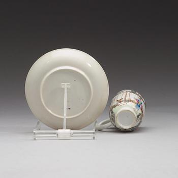 KOPP med FAT, porslin. Qingdynastin, Qianlong (1736-95).