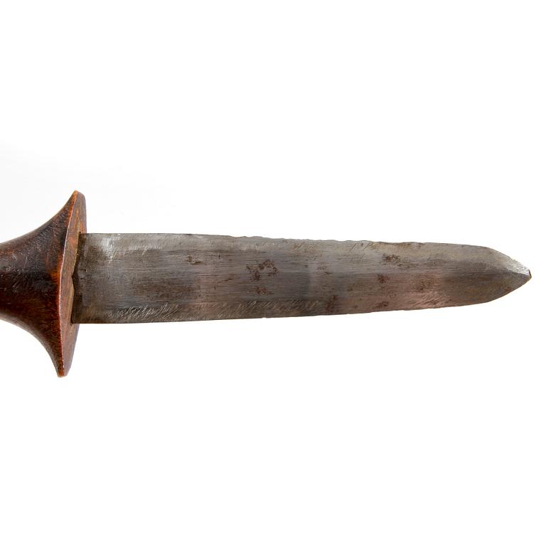 SPJUT SAMT KNIV, Bl.a Nordafrika, 1900-tal.