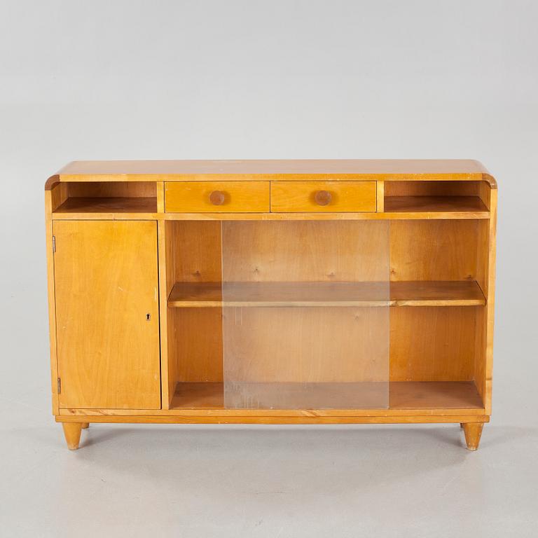 A sideboard from the first half of the 20th century.