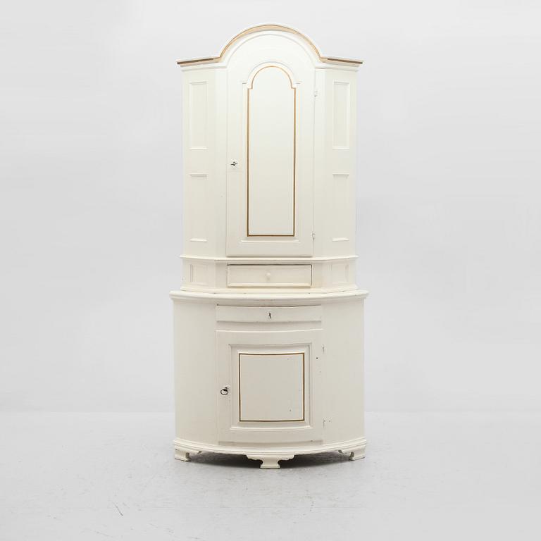HÖRNSKÅP, 1700/1800-tal.