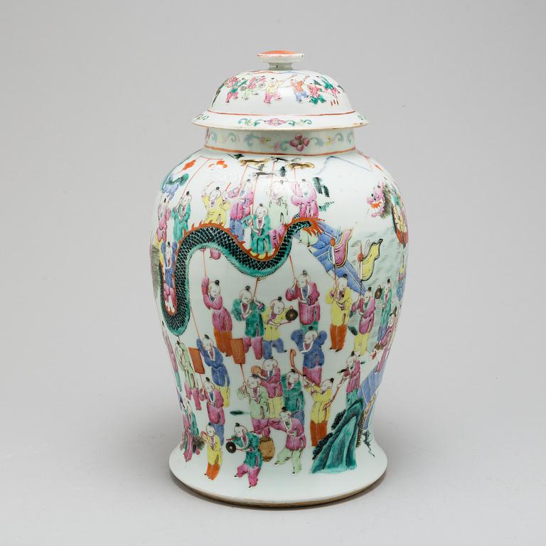 A famille rose vase with cover, late 19th century.
