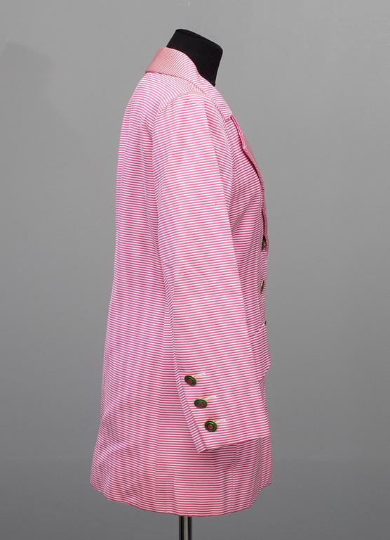 KAVAJ, Yves Saint Laurent.