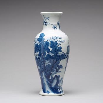 VAS, porslin. Qingdynastin, Kangxi (1662-1722).