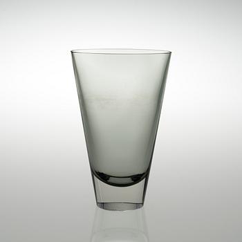 A SIGNED GLASS VASE KF 234.