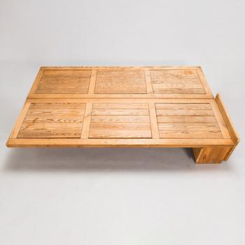 Olavi Hänninen, a 1960's bench.