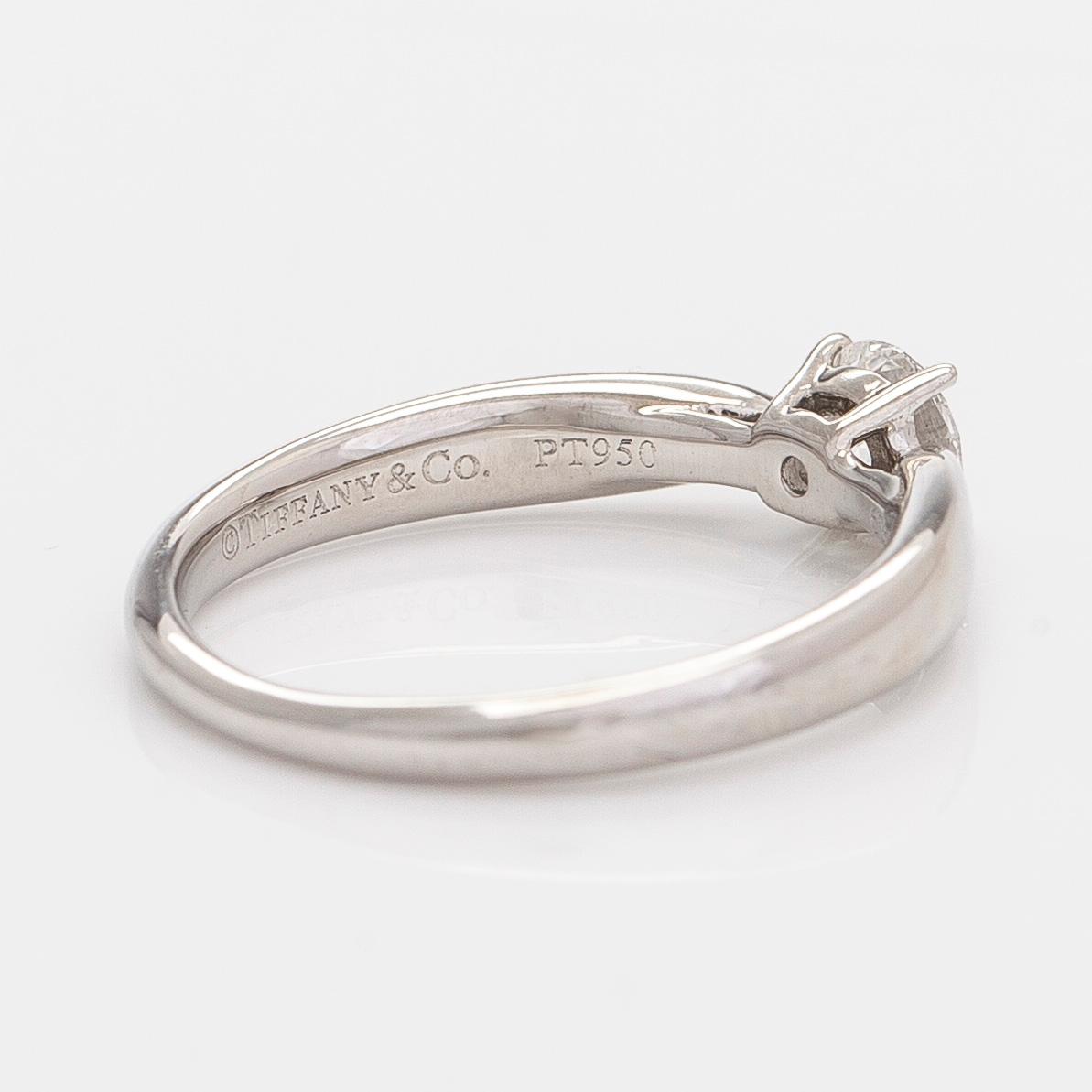 Tiffany & Co, a platinum ring with a brilliant-cut diamond approx. 0.31 ct according to engraving.